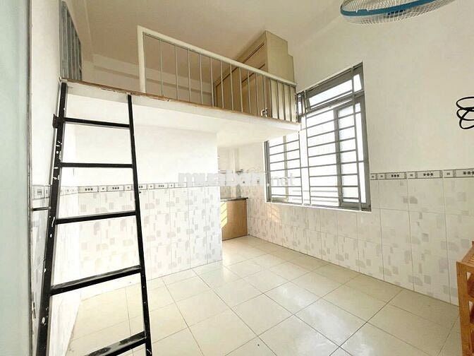 PHÒNG TRỌ SINH VIÊN GIÁ RẺ - GẦN ĐH HUIT - CÓ BAN CÔNG - GIÁ CHỈ 2TR8