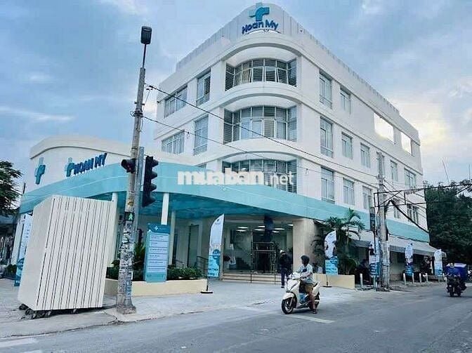 TÒA NHÀ 1300M² GÓC 2 MT NGUYỄN OANH