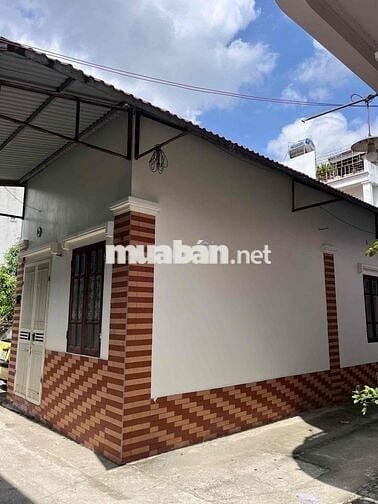 CHÍNH CHỦ BÁN ĐẤT CÓ SẴN NHÀ CẤP 4 ĐẦY ĐỦ TIỆN NGHI