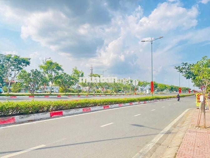 Đất đẹp đường 8m- Ngay MT Phạm Văn Đồng- 60m2- Ngang gần 5m- 5.7 tỷ