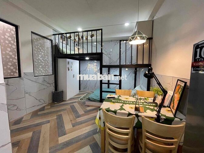 Căn hộ duplex 2 không gian ngủ, full nội thất, bàn ăn, gần Quận 1,3,PN