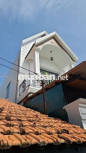 Nhà bán TT Cần Giuộc, view sông, đã hoàn thiện, đủ tiện ích