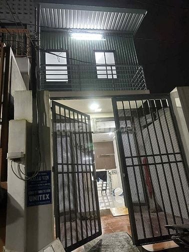 Nhà trống cho thuê dài hạn và thuê dài hạn