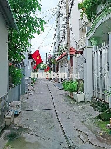 Bán Nhà CẤP 4 CỖ BÃI ĐẬU XE HƠI GẦN NHÀ, Đường số 11, Linh Chiểu, TĐ