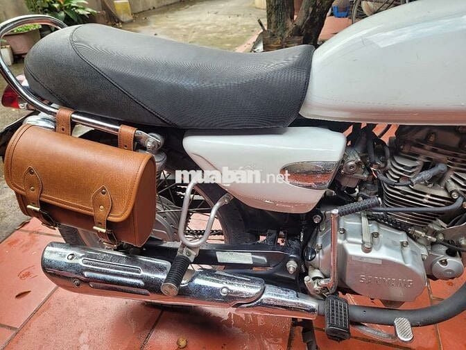 Husky 125 ít sử dụng nên muốn nhượng lại em nó