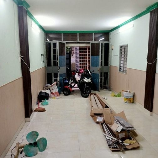 Bán nhà hẻm Cách Mạng Tháng 8 Quận 3. Gần chợ Hoà Hưng 
