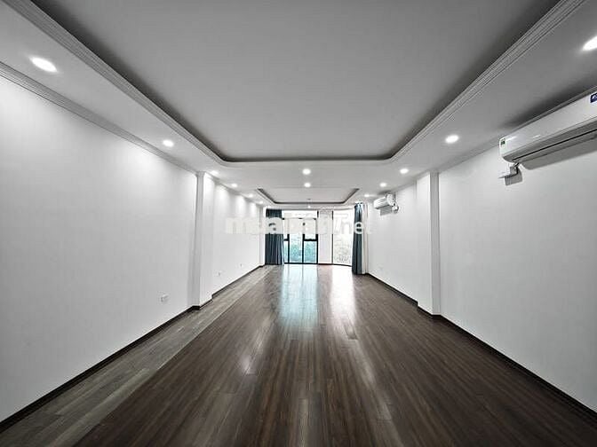 Cho thuê nhà nguyên căn Nguyễn Xiển view hồ 60m2 - 8 tầng chỉ 47tr