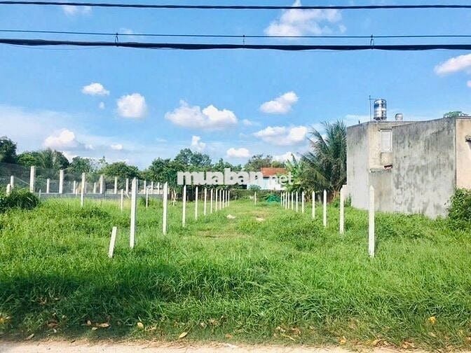 Bán đất đẹp 1 sẹc Đ.Lê Minh Nhựt. DT 150m2  giá 900tr, sổ hồng riêng