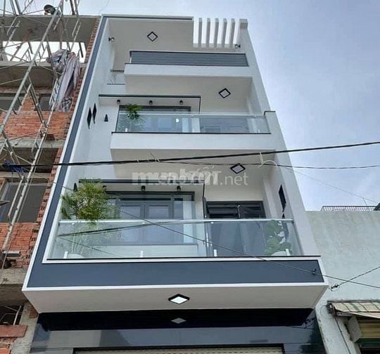 Bán nhà MT đường 30m Bình Thành, 2 lầu, sân thượng, Quận Bình Tân.