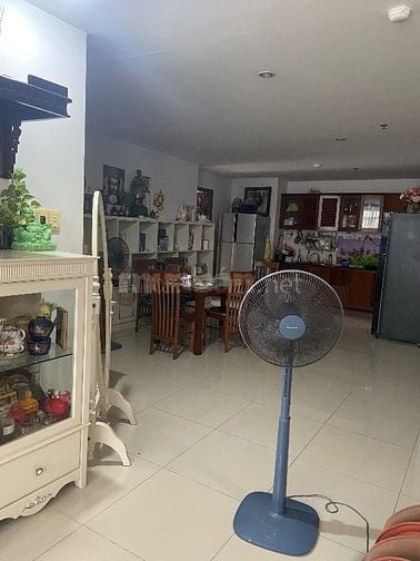Cho thuê căn hộ chung cư căn góc 
