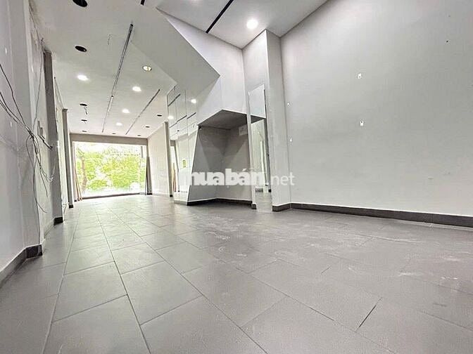CHO THUÊ NHÀ  MẶT PHỐ CHÙA BỘC DT 50M*5 TẦNG