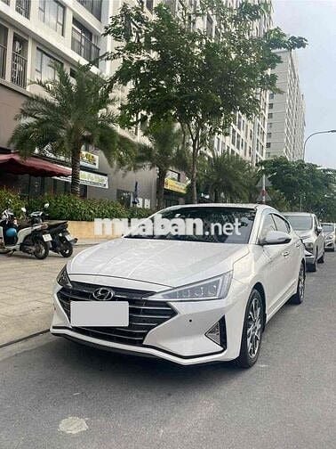 Hyundai Elantra 2020 2.0 AT - 49000 km