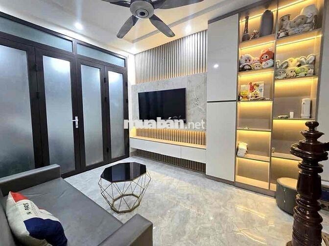 CỰC HIẾM – Nhà mới 3 mặt ngõ , trung tâm đống đa