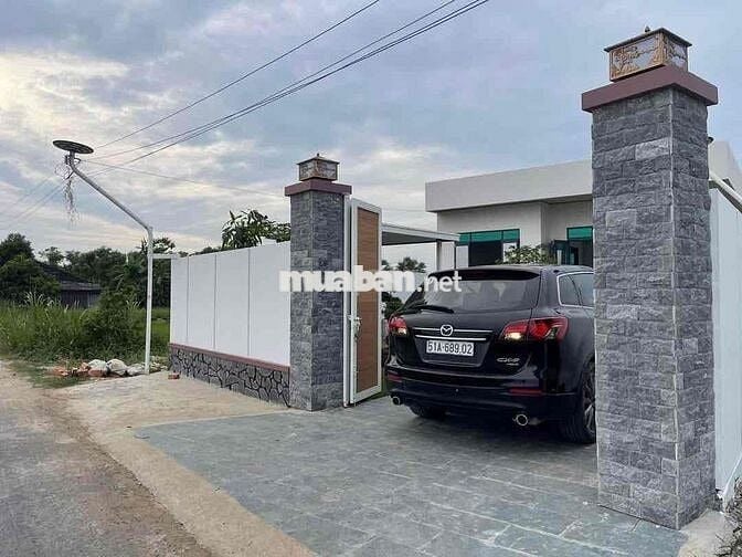 Cần Thanh lí gấp 1 căn nhà vườn tại TPHCM.   DT : 8x25