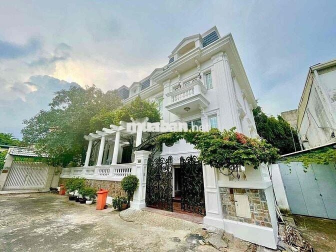 SIÊU PHẨM BIỆT THỰ CHO THUÊ 2F CAO THẮNG Q3 - 4 TẦNG - DTSD 800m2