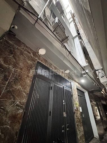 CẦU GIẤY,2 THOÁNG,14 PHÒNG ĐÔI CAO CẤP FULL NT, DOANH THU 1,2 TỶ/NĂM