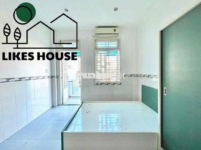Studio Ban Công 40m2 Ngay Tô Ký Công Viên Phần Mềm Quang Trung