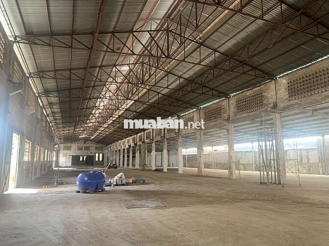 CHO THUÊ KHO 510m2 MẶT TIỀN ĐƯỜNG TÔN ĐẢN, SẴN ĐIỆN NƯỚC, GIÁ 25 TRIỆU
