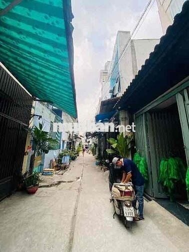 NHÀ 2 TẦNG - NGANG 4.2M- KHU VIP TÂN PHÚ - GẦN LŨY BÁN BÍCH - GIÁP TÂN