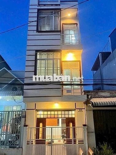 Nhà trệt 2 lầu 3PN đường Nguyễn Văn Trỗi chỉ 10 triệu