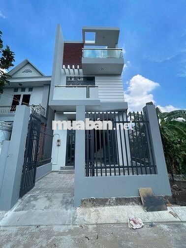NHÀ Ở NGAY 1T 2LẦU 3PN 4WC,ĐƯỜNG 8, HẺM 652 QL13, HIỆP BÌNH PHƯỚC 13TR
