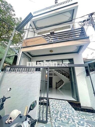 Nhà trệt Lầu mới 3pn Hẻm Trần Bình Trọng