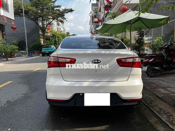 Kia Rio 2015 1.4 MT Sedan - 170000 km