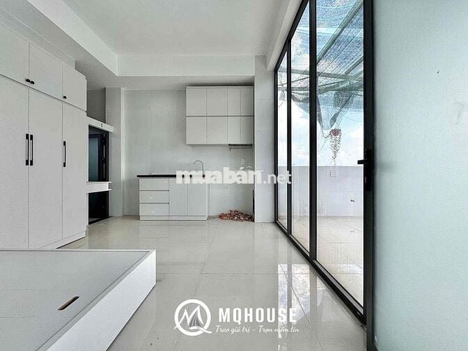 Penthouse sân thượng bự, full nội thất mới, ngay Đầm Sen, giáp Q11