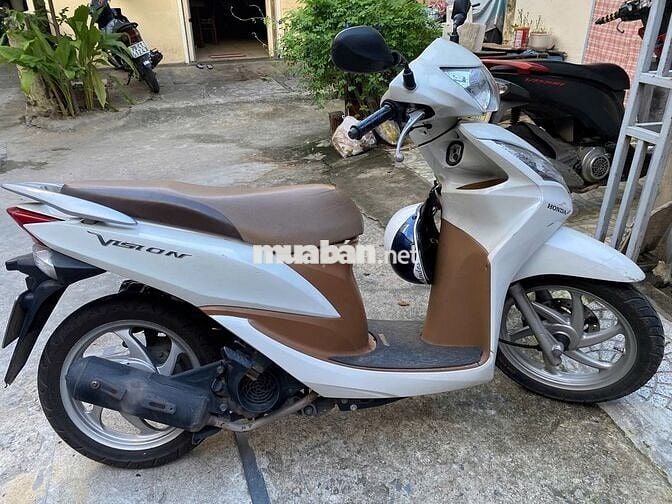 Cần bán xe nhà nữ đi ngoại hình vẫn còn ngon