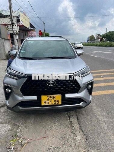 Toyota Velos Cross sx 2022