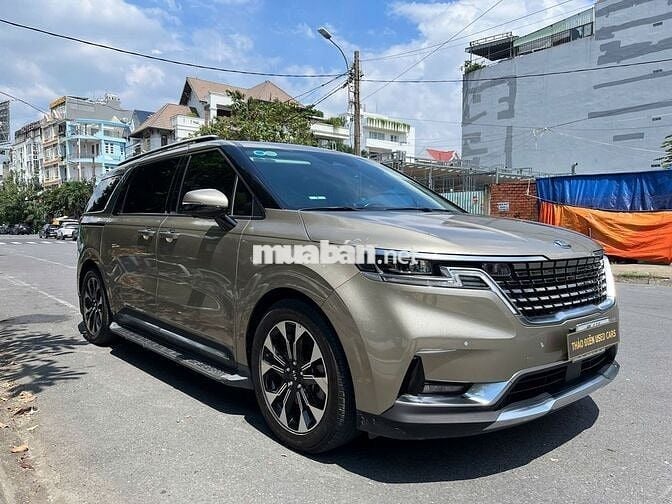 Kia Carnival 2021 2.2D Signature - 55500 km