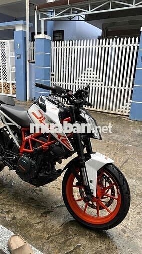 KTM Duke 390