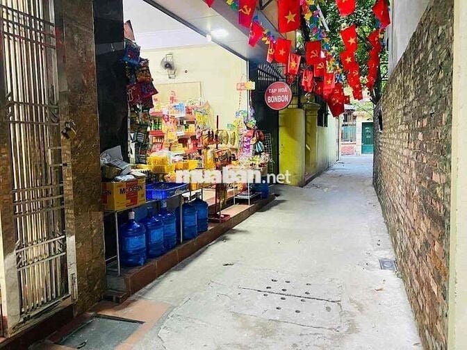 BÁN NHÀ ĐỊNH CÔNG MẶT NGÕ THÔNG KINH DOANH GẦN PHỐ DT: 32m2 *5 Tầng