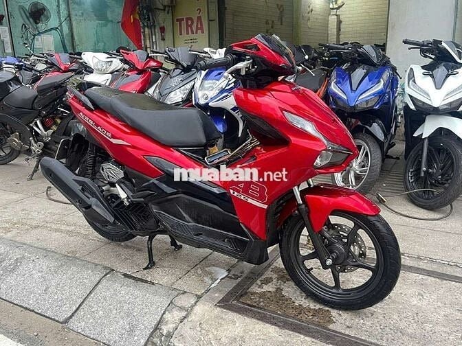 Honda air blade 4val 2023 mới 90% Bstp chính chủ