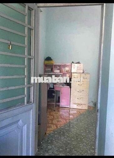 Cho thuê nhà mặt tiền mẹ suốt, không ngập lụt ( chỉ ở, không buôn bán)