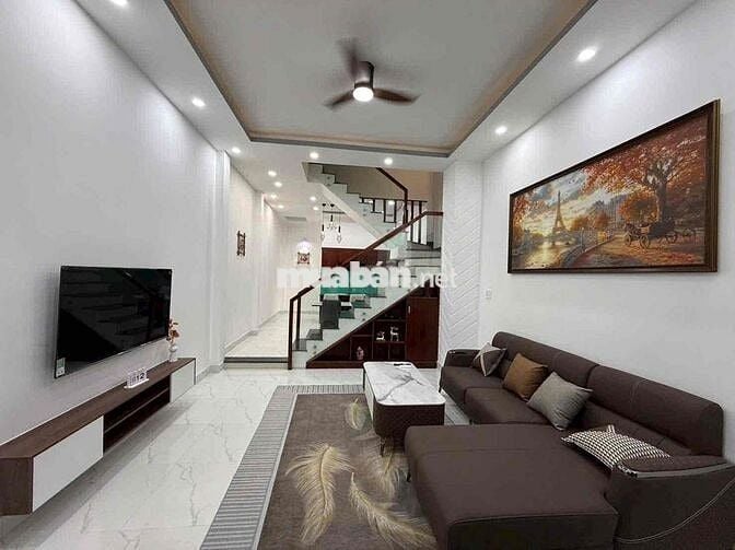 Cho thuê nhà hẻm xe hơi 7A Thành Thái P14, Q10 dt 3,8x16m 2L 4p 4wc ST