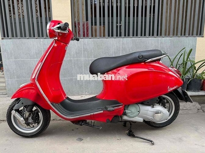 Vespa 2015 đèn tròn xe đẹp, máy zin êm chỉ 19tr5