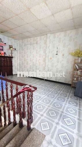Bán nhà 70m2 Gần chợ Hiệp Bình