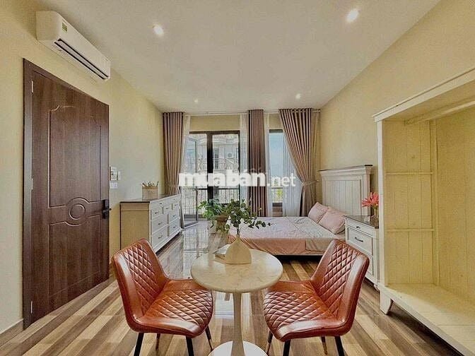 TRỐNG LẠI STUDIO 40 m2 CỬA SỔ BAN CÔNG CỰC THOÁNG VÀO QUẬN 1 5 phút
