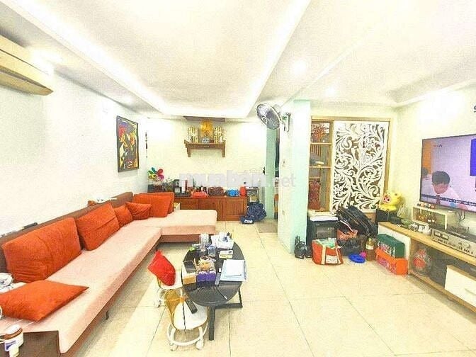Bán căn hộ tập thể phố pháo Đài Láng. 80M. 3 ngủ. Nhỉnh 5 tỷ.