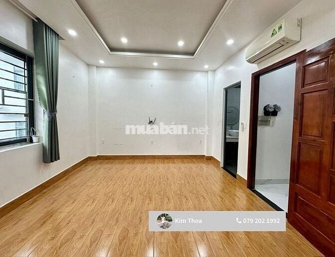 Văn phòng 20m2, giá rẻ 5 tr ở Vạn Phúc có cửa sổ, t.máy, máy lạnh, hầm