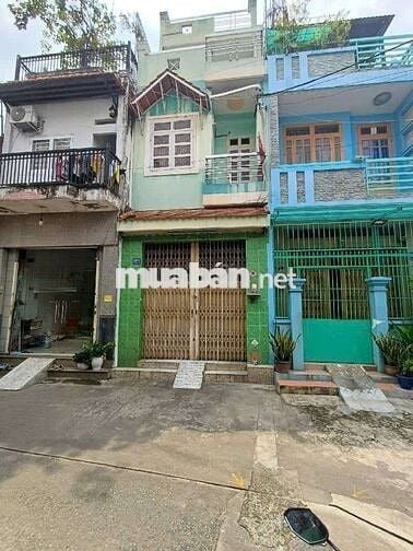 NHÀ 3 LẦU LẠC LONG QUÂN P3 Q11 ( 3,8m x 14m)