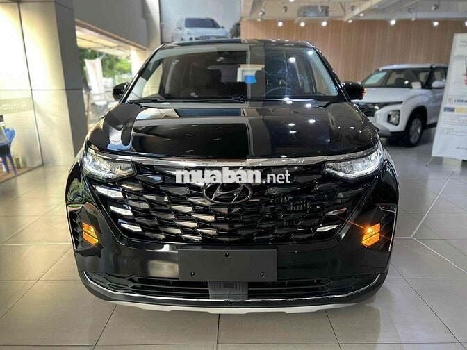 Hyundai Custin 2024 Cao Cấp 2.0T - 3000 km