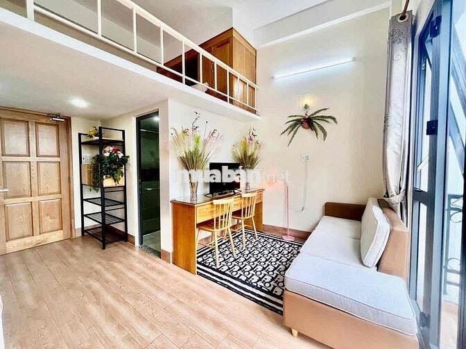 Cho thuê Căn Duplex/ban công ngay Ngã Tư Bảy Hiền_ĐH Huflit