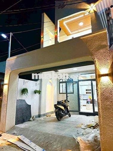 Bán Căn Nhà Phố Hiện Đại 1 trệt 1 lầu xây mới