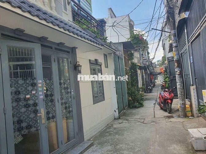 Bán nhà biệt thự mini, trệt, lầu, gác lửng. 4 phòng ngủ, sân thượng