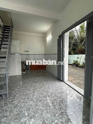 Nhà chính chủ 2 mặt tiền,vừa xây trong năm , 2 phòng ngủ , 32m2 ,