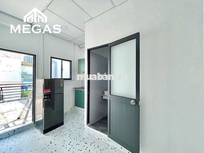 CĂN HỘ 2PN BANCONG LỚN 55m2 - GẦN ĐH UEH, CẦU VƯỢT 3/2 - QUẬN 10