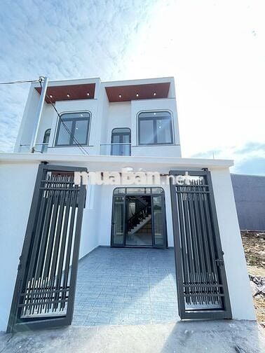 NHÀ LẦU MỚI HOÀN THIỆN NHÀ THỜ TÂN TRIỀU