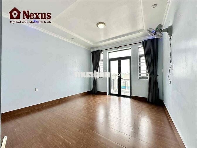 CHO THUÊ PHÒNG BAN CÔNG SẴN MÁY LẠNH - HÀ HUY GIÁP - Y Hình 100%